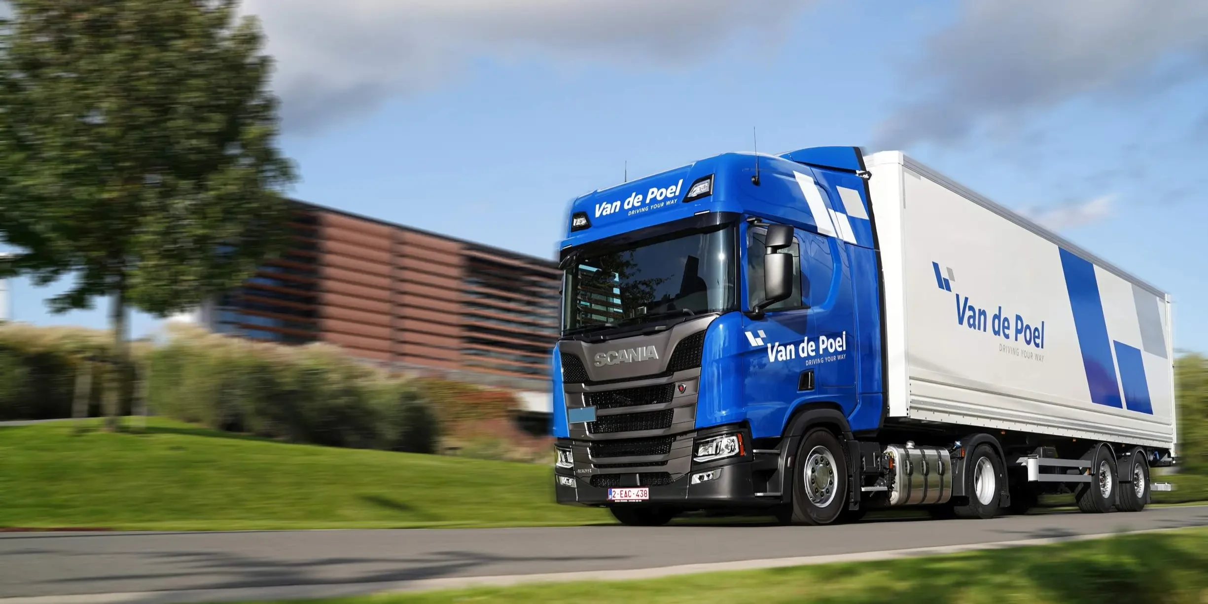 Vrachtwagen Van de Poel